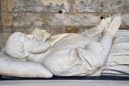 France, Meurthe-et-Moselle, Nancy, Palais Ducal (the Duke of Lorraine's Palace) houses the Historical Museum of Lorraine, Cordeliers Church, recumbent statue of René II de Beauvau and Claude de Baudoche by sculptor Ligier Richier (16th century)