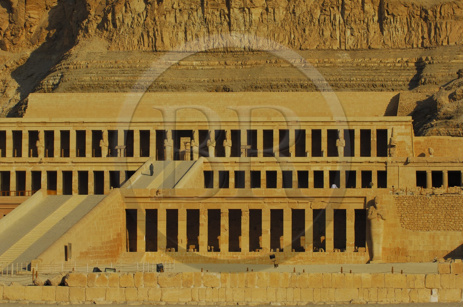 Egypte, Haute Egypte, vallée du Nil, environs de Louxor, nécropole thébaine classée Patrimoine Mondial de l'UNESCO, Thèbes Ouest, Deir el Bahari, temple d'Hatchepsout