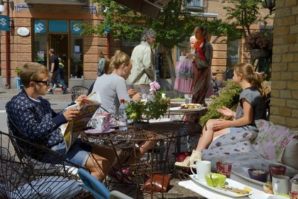 Sweden, Västra Götaland, Göteborg (Gothenburg), Haga district, the Petit Café terrace in Haga Nygata street