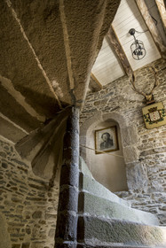 France, Finistère, Roscoff, shipowner's house called la Porte Noire (the Black Gate) built at the end of the 16th century by the James brothers and belonging today to Christian Kulig, tower containing a spiral staircase built in granite cut stone