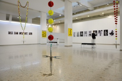 South Africa, Gauteng Province, Johannesburg, Braamfontein district, Wits Art Museum, exposition de l'œuvre de l'artiste militant Zanele Muholi