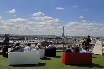France, Paris (75), la terrasse des Galeries Lafayette situé boulevard Haussmann