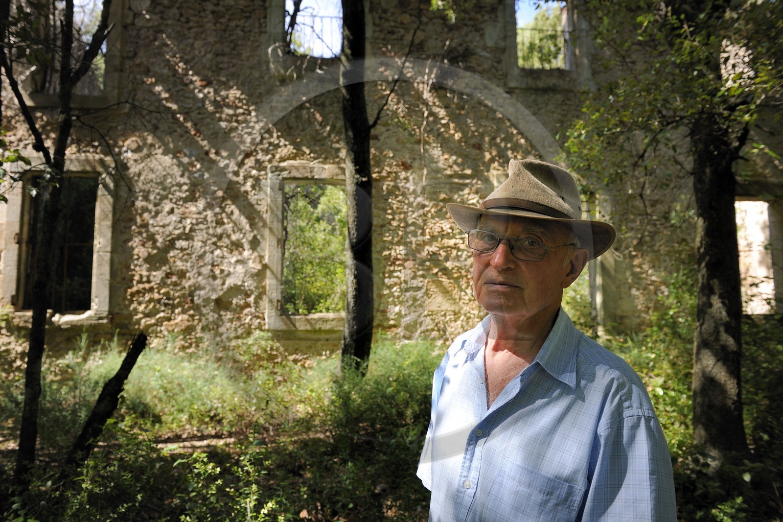 France, Hérault (34), Villeneuvette, ancienne manufacture royale, Gerard Maistre descendant des propriétaires de la manufacture de 1803 à 1954