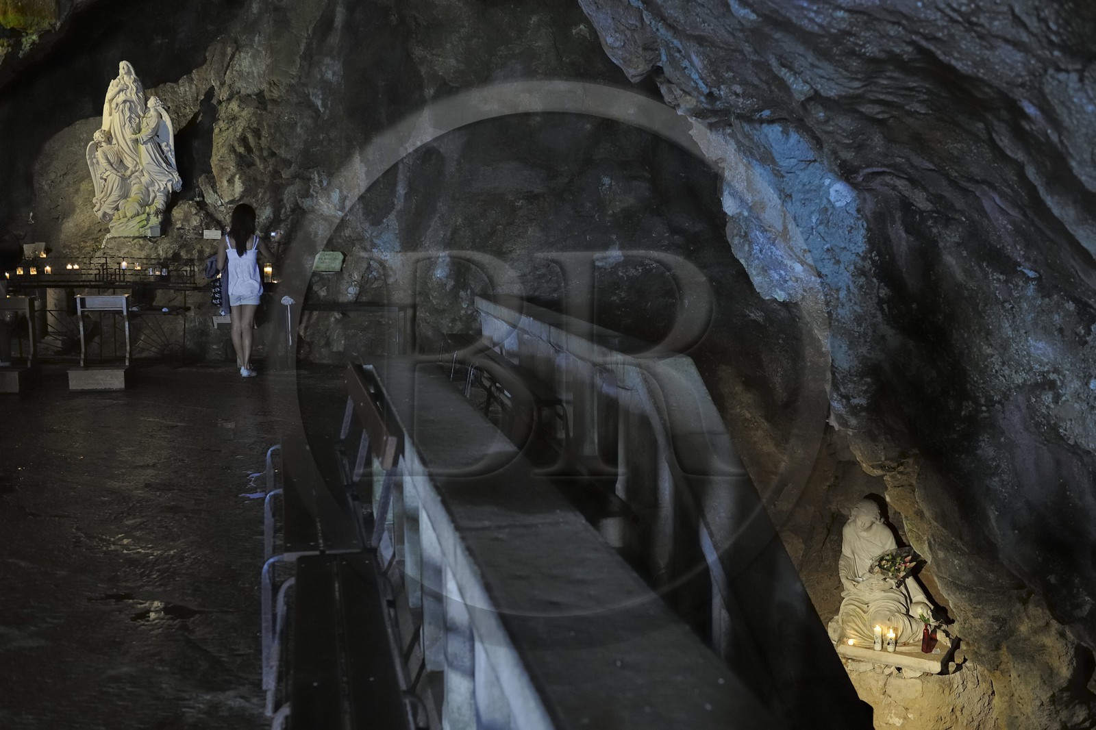 France, Var (83), Sainte Baume, sanctuaire de Sainte-Marie-Madeleine, Sainte-Marie Madeleine emportée par les anges