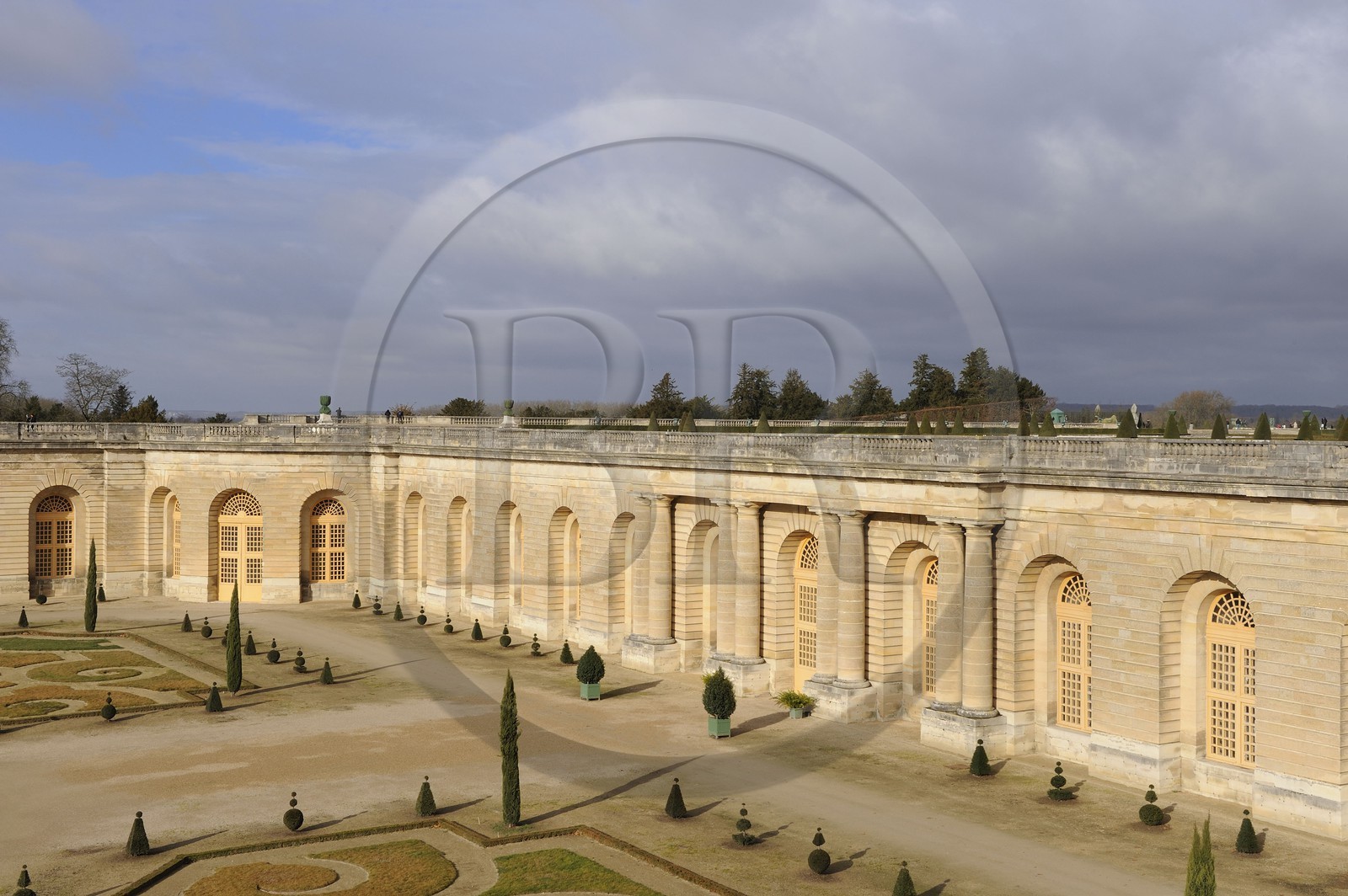 France, Yvelines (78), château de Versailles, classé Patrimoine Mondial de l'UNESCO, le parterre de l'Orangerie de Jules Hardouin-Mansart France, Yvelines (78), château de Versailles, classé Patrimoine Mondial de l'UNESCO, le parterre de l'Orangerie de Jules Hardouin-Mansart