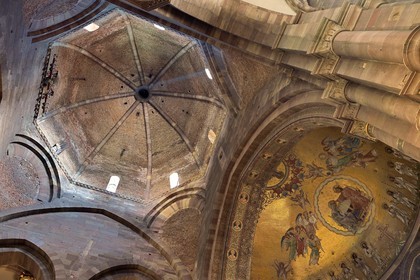 France, Bas Rhin, Strasbourg, old town listed as World Heritage by UNESCO, Notre Dame Cathedral, the Romanesque choir and the Klotz tower