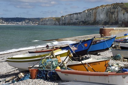 France, Seine-Maritime (76), Côte d'Albâtre, Pays de Caux, Yport, port d'echouage sur la plage, barques de pêche