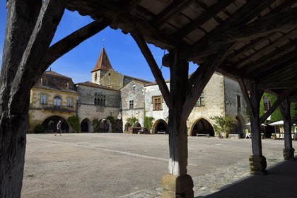 France, Dordogne, Perigord Pourpre, Monpazier, labelled Les Plus Beaux Villages de France (The Most Beautiful Villages in France), the covered market on place des Cornieres in the heart of the village