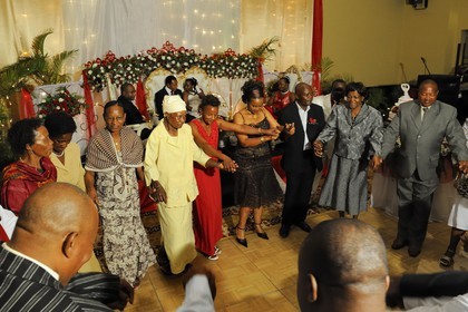 Tanzania, Dar es-Salaam, marriage of Joseph F.Mrena and Linal Bhato at the Mövenpick Hotel