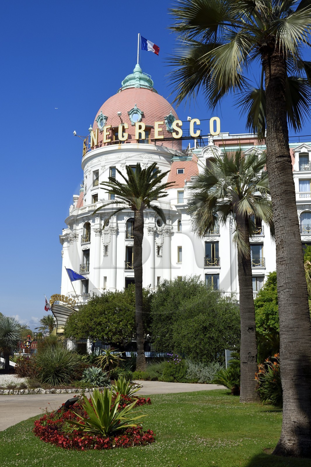 France, Alpes-Maritimes (06), Nice, hotel Negresco sur la Promenade des Anglais