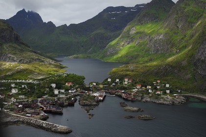 Norvège, Nordland, Iles Lofoten, Ile de Moskenes, village de pêcheurs de A (Å) (vue aérienne)