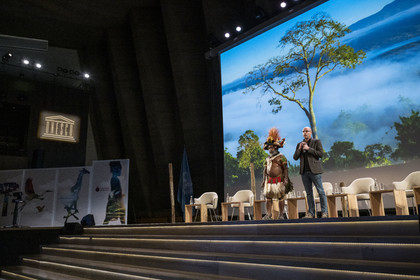 France, Paris (75), siège de l'UNESCO, conférence à l'Université de la Terre du 25 novembre 2022, le chef Papou Mundiya Kepanga