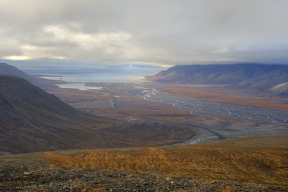 Norway, Svalbard (Spitzbergen), fjord of Longyearbyen