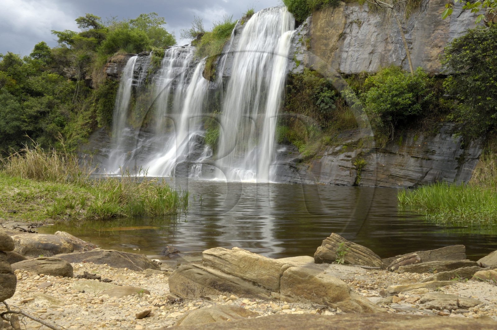 Brésil, Etat du Minas Gerais, région de Carrancas au sud de Sao Joao del Rei, cascade  (Route de l'or, Estrada Real)
