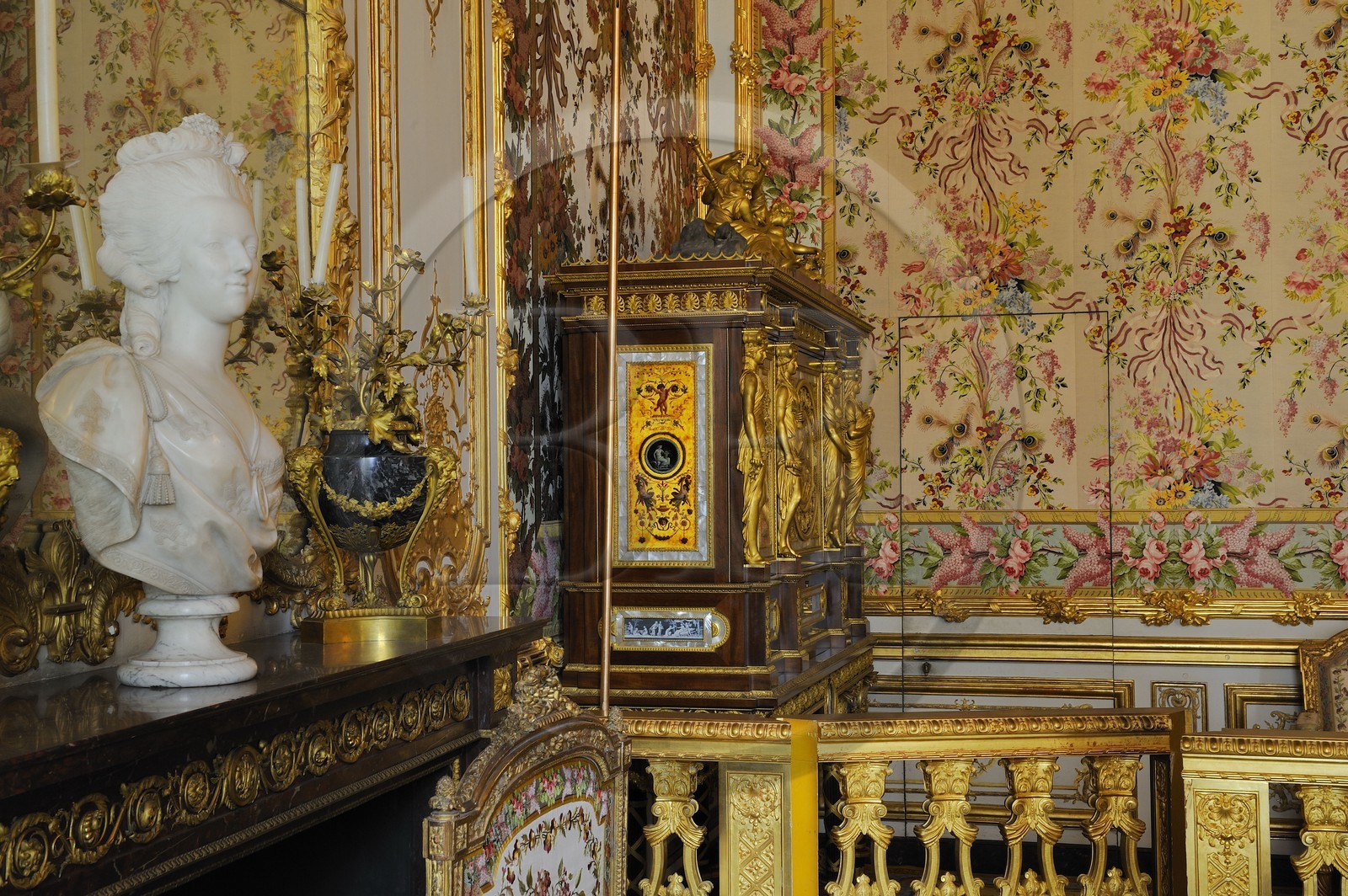 France, Yvelines (78), château de Versailles, classé Patrimoine Mondial de l'UNESCO, les Grands Appartements, la chambre de la Reine