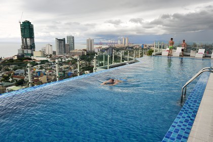 Sri Lanka, Western Province, Colombo District, Colombo, rooftop swimming pool of the Cinnamon red hotel