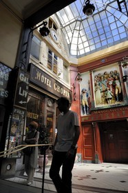 France, Paris (75), Passage Jouffroy avec le musée Grévin et l'hotel Chopin
