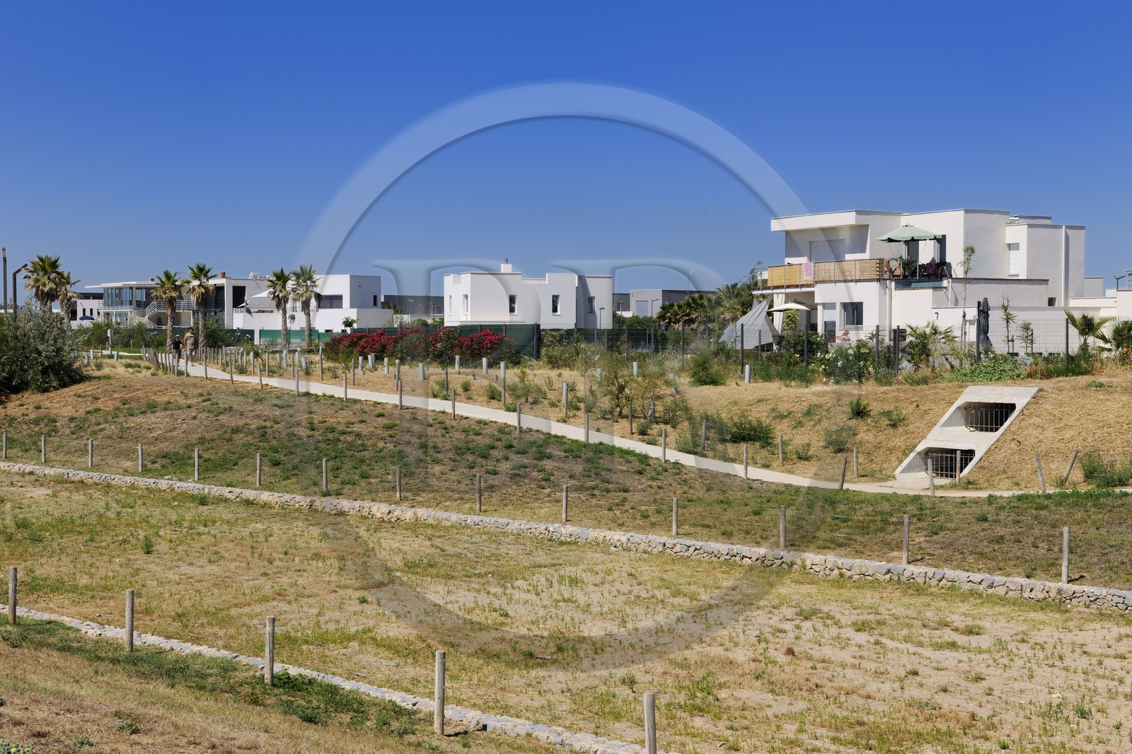 France, Hérault (34), Sète, villas contemporaines du quartier de Villeroy à coté de la plage de la Fontaine