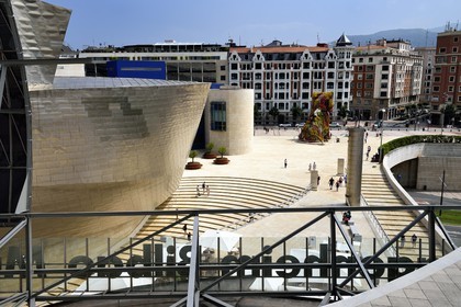 Espagne, Pays basque espagnol, Biscaye, Bilbao, le musée Guggenheim de l'architecte Frank Gehry