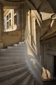 France, Loir-et-Cher (41), vallée de la Loire classée au Patrimoine Mondial de l'UNESCO, château de Blois, escalier de l'aile François 1er