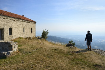 France, Loire (42), le Parc Naturel Régional du Pilat et la vallée du Rhône depuis la chapelle Saint-Sabin