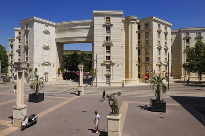 France, Hérault (34), Montpellier, quartier Antigone de l'architecte Ricardo Bofill, place du Nombre d'Or