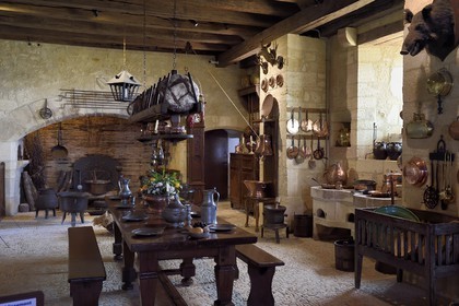 France, Dordogne (24), Périgord Noir, vallée de la Dordogne, Sainte-Mondane, le chateau de Fénelon, la cuisine