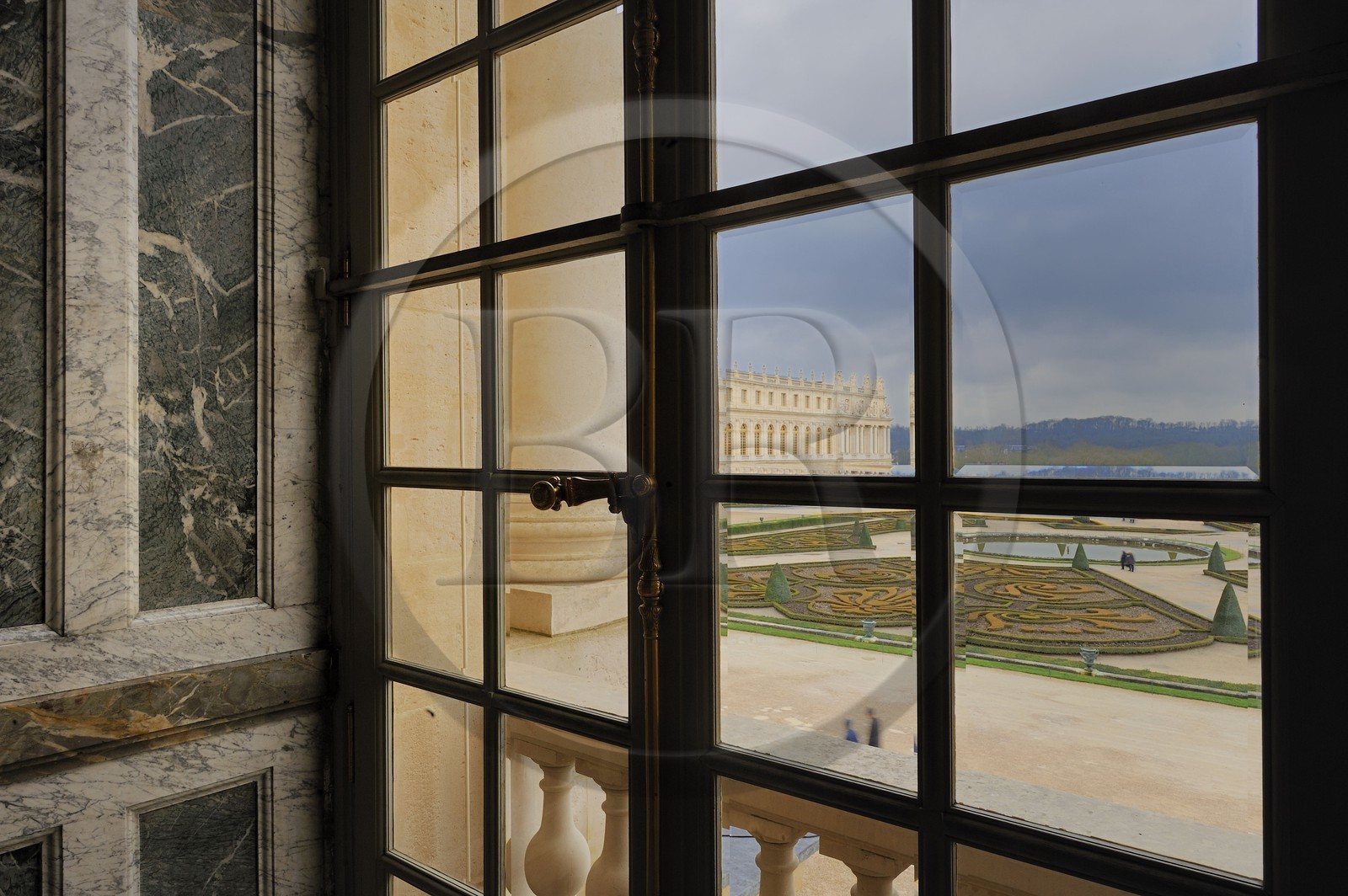 France, Yvelines (78), château de Versailles, classé Patrimoine Mondial de l'UNESCO, l'aile du Midi depuis les Grands Appartements