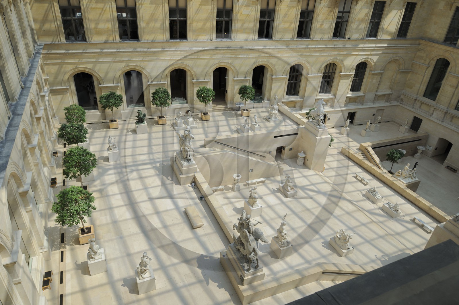 France, Paris (75), Musée du Louvre, la cour Marly