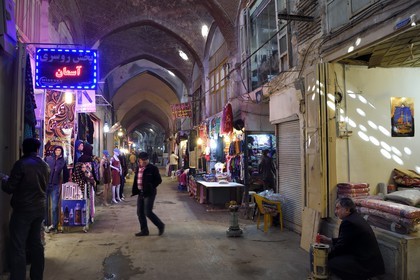 Iran, Isfahan Province, Isfahan, Bazar-e Bozorg (Great Bazaar), a massive covered bazaar which dates back almost 1300 years, clothes shop
