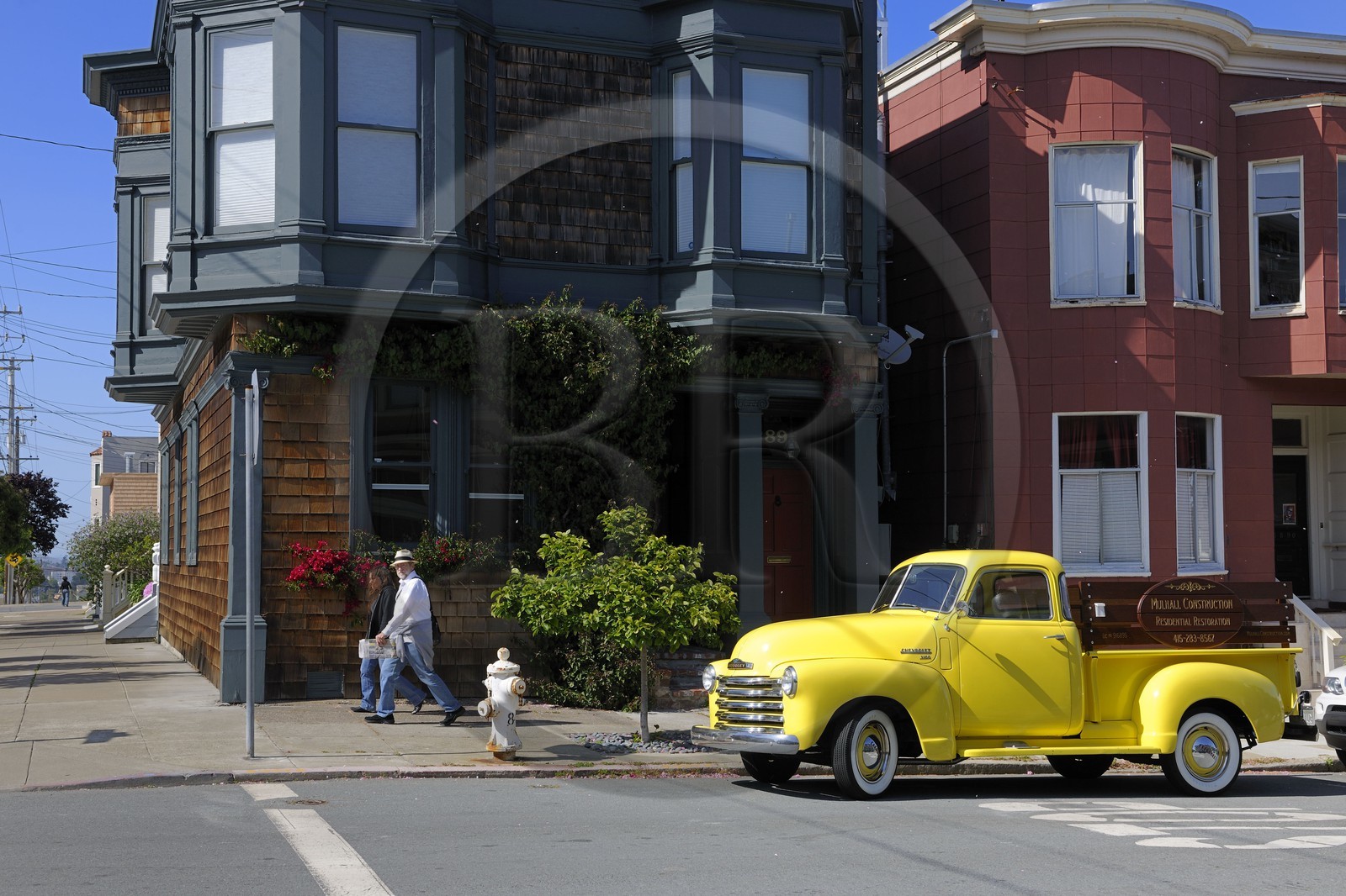 Etats-Unis, Californie, San Francisco, vieille camionette Chevrolet restorée dans le quartier de Noe Valley