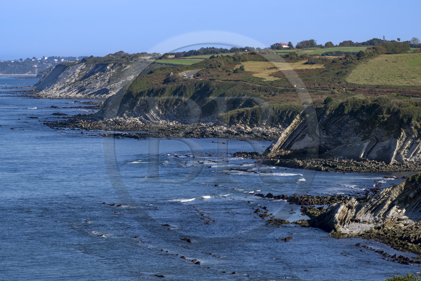 France, Pyrénées-Atlantiques (64), la côte du Pays-Basque, le domaine d'Abbadia géré par le Conservatoire du littoral et la corniche basque France, Pyrénées-Atlantiques (64), la côte du Pays-Basque, le domaine d'Abbadia géré par le Conservatoire du littoral et la corniche basque