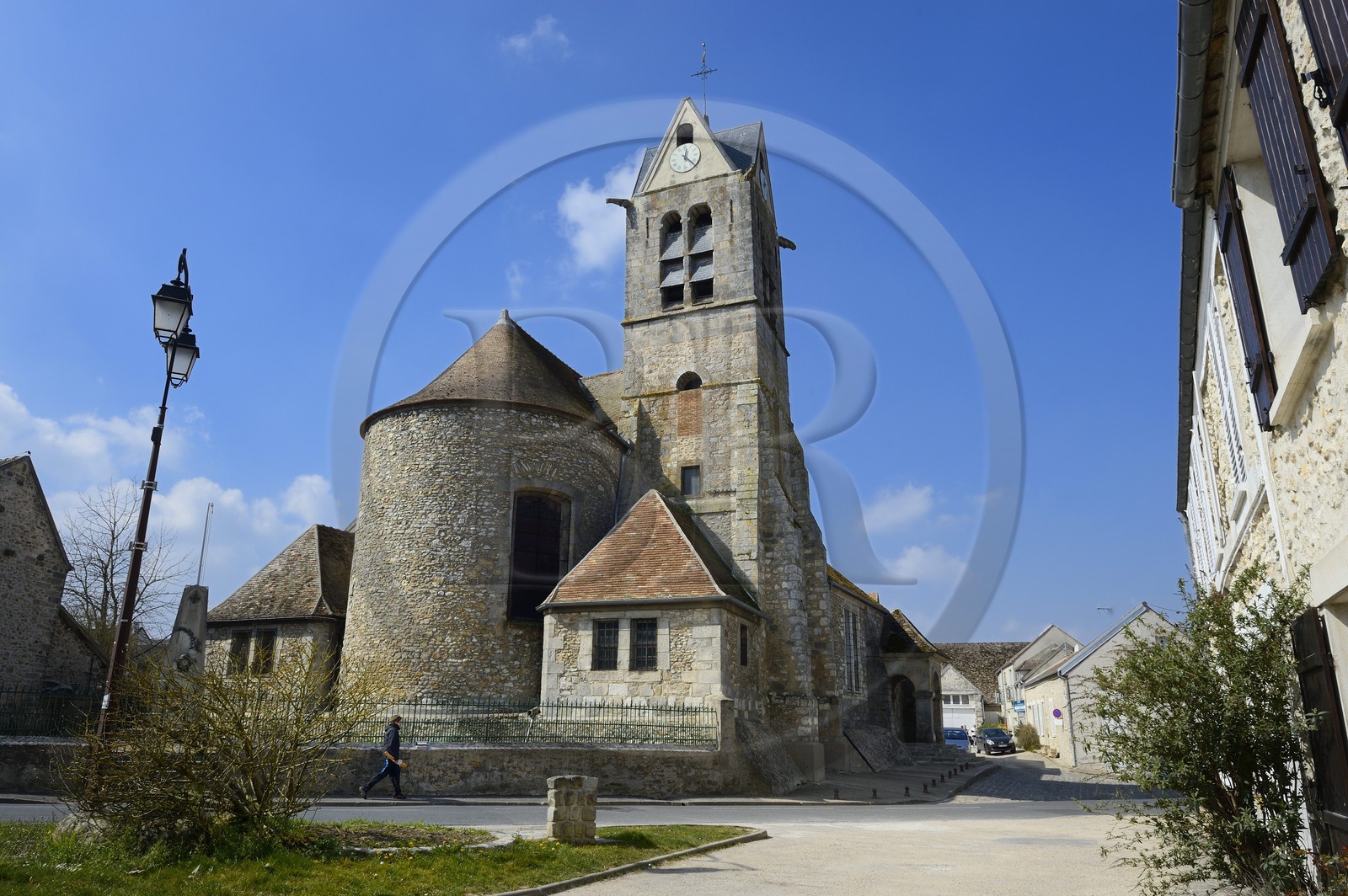 France, Seine-et-Marne (77), village de Maincy qui jouxte le domaine du château de Vaux-le-Vicomte, l'Eglise Saint Etienne France, Seine-et-Marne (77), village de Maincy qui jouxte le domaine du château de Vaux-le-Vicomte, l'Eglise Saint Etienne