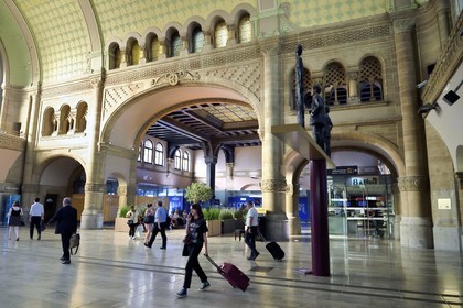 France, Moselle, Metz, Imperial district, railway station, built between 1905 and 1908 by the Berliner architect Jurgen Kruger, the big departure hall