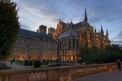 France, Marne, Reims, Palais du Tau left and the chevet of the cathedral Notre-Dame de Reims, listed as World Heritage by UNESCO