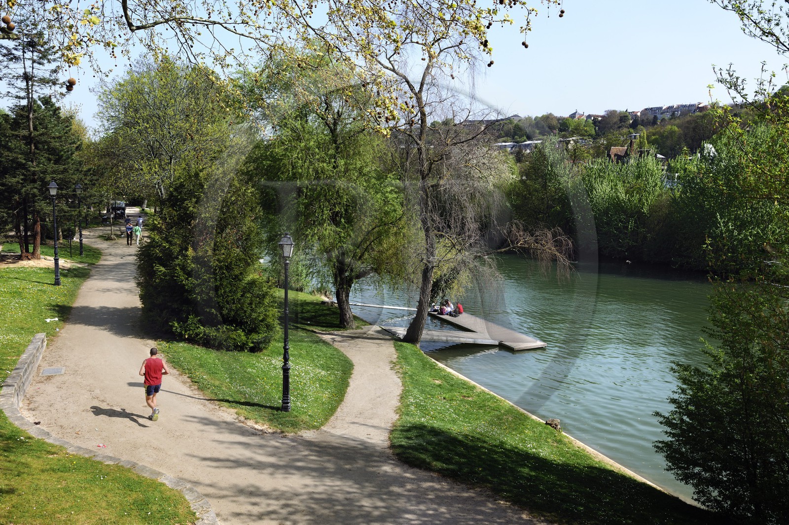 France, Val de Marne, the Marne riverside, Saint-Maur-des-Fosses, promenade of the quai Winston Churchill