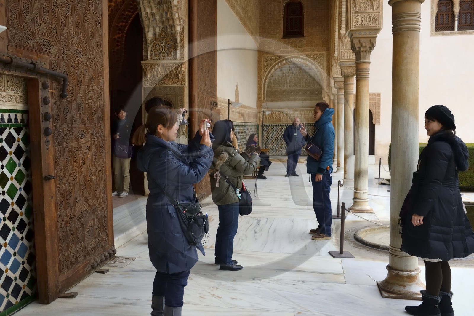 Espagne, Andalousie, Grenade, Palais nasrides de l'Alhambra, classé Patrimoine Mondial de l'UNESCO, Palais de Comares, Cour des Myrtes ou Patio des Myrtes (Patio de los Arrayanes)
