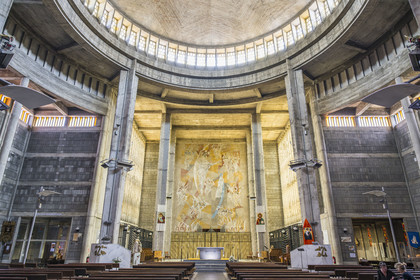 France, Morbihan (56), Lorient, église Notre-Dame-de-Victoire de Lorient construite en 1955, architecte Jean-Baptiste Hourlier
