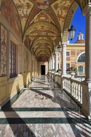 Principauté de Monaco, Monaco, le Rocher, le palais princier, galerie d'Hercule dans la cour d'honneur