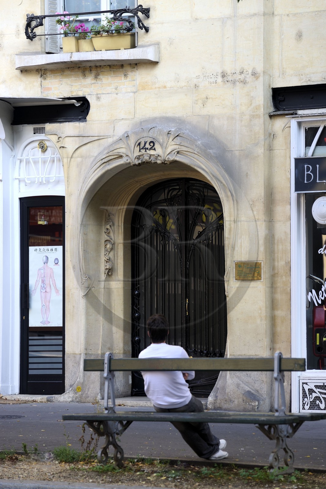France, Paris (75), immeuble du 142 avenue de Versailles de style Art Nouveau  par Hector Guimard France, Paris (75), immeuble du 142 avenue de Versailles de style Art Nouveau  par Hector Guimard