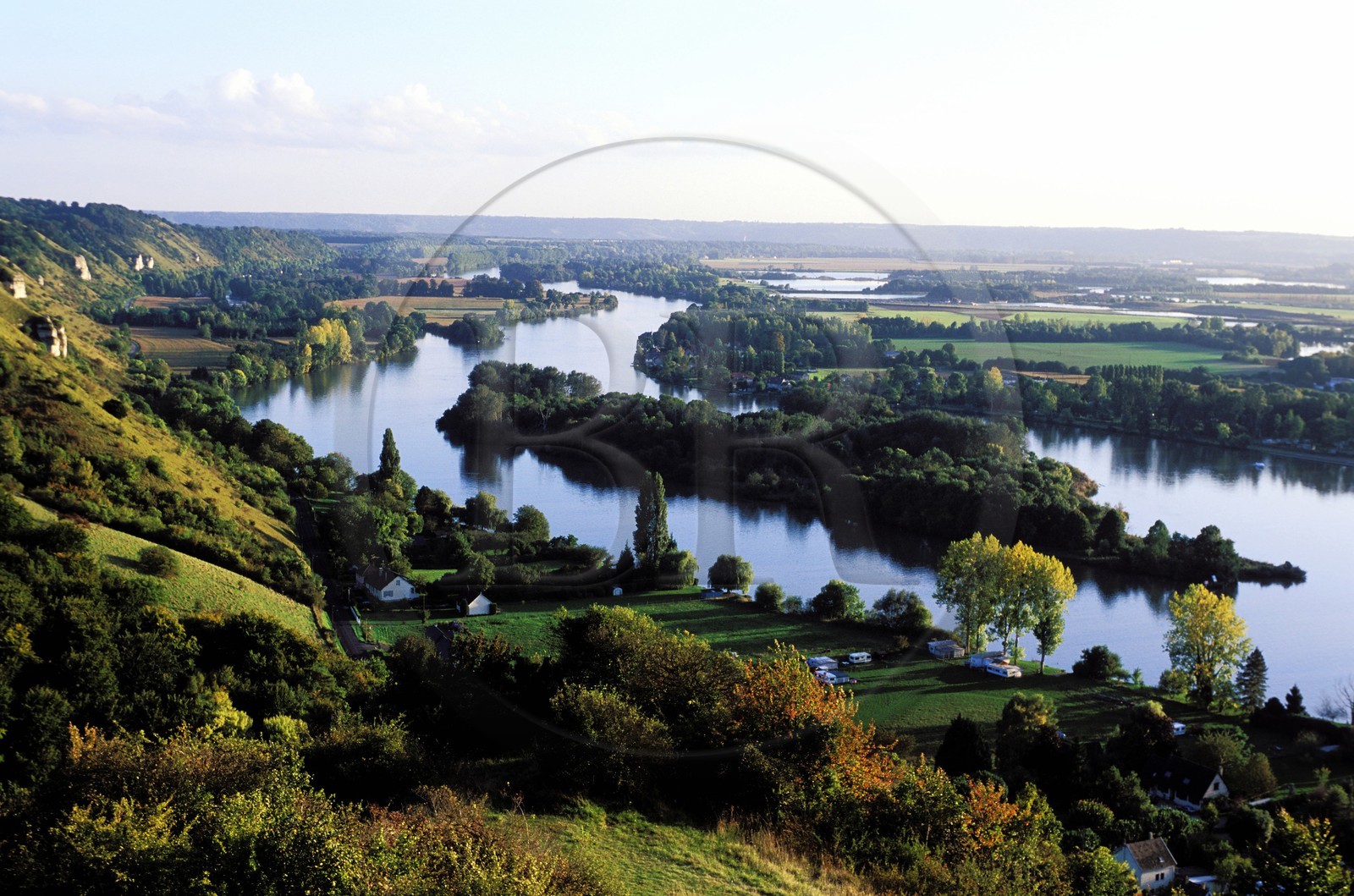 France, Eure (27), la Seine au sud de la côte des Deux Amants sur la route de Richard Coeur de Lion