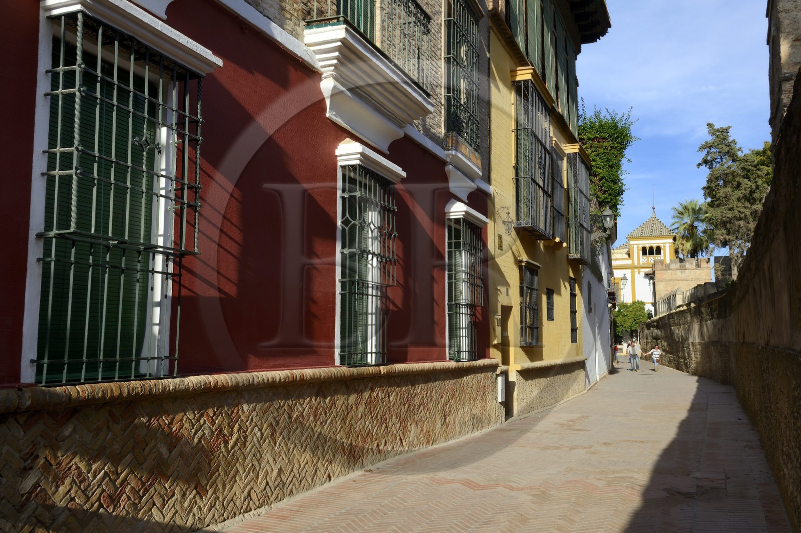 Espagne, Andalousie, Séville, calle Agua ou ruelle de l'eau est le cœur géographique du quartier Santa Cruz et fut baptisée ainsi car elle longeait un aqueduc encore en usage qui assurait l'alimentation en eau de l'Alcazar
