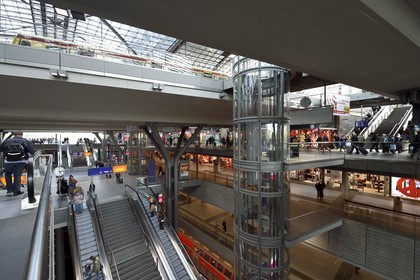 Allemagne, Berlin, Hauptbahnhof, la gare principale Hauptbahnhof conçue par l'architecte Meinhard von Gerkan