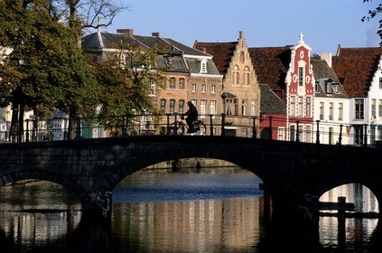 Belgium, West Flanders, Bruges (Brugge), a bridge over the canal