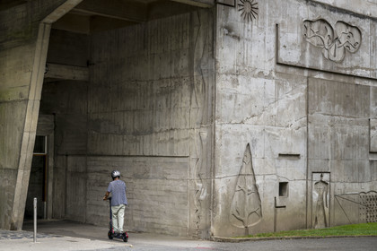 France, Loire-Atlantique (44), banlieue de Nantes, Rezé, la Maison Radieuse par l'architecte Le Corbusier