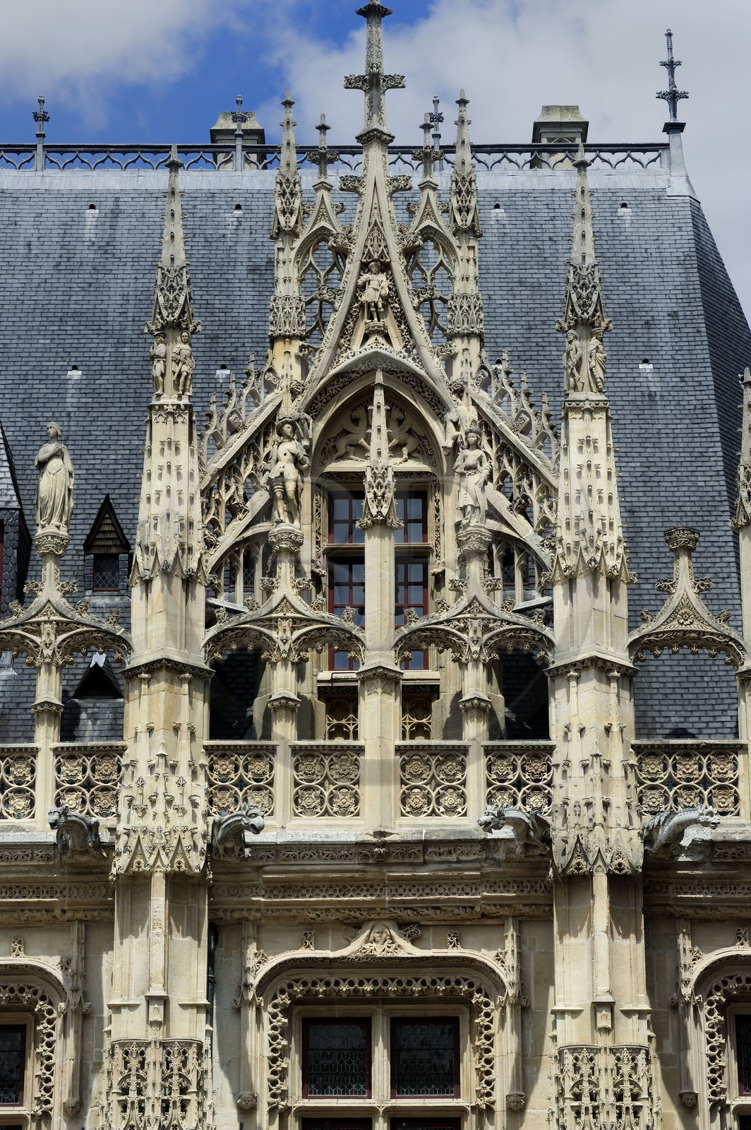 France, Seine-Maritime (76), Rouen, le Palais de justice de Rouen est l'ancien Parlement de Normandie et une des quelques réalisations de l'architecture gothique civile de la fin du Moyen Âge en France