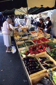 France, Vaucluse (84), Carpentras, le march