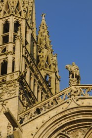 France, Finistère (29), Quimper, cathédrale Saint-Corentin, la statue équestre du roi Gradlon