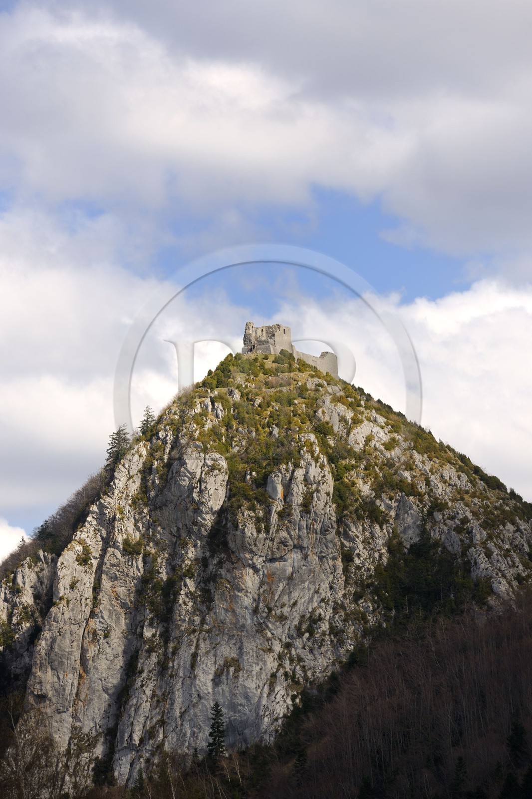 France, Ariège (09), Pays d' Olmes, château cathare de Montségur perché sur un pog
