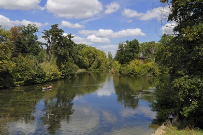 France, Paris (75), le Bois de Boulogne, promenade en barque autours des iles du Lac Inférieur